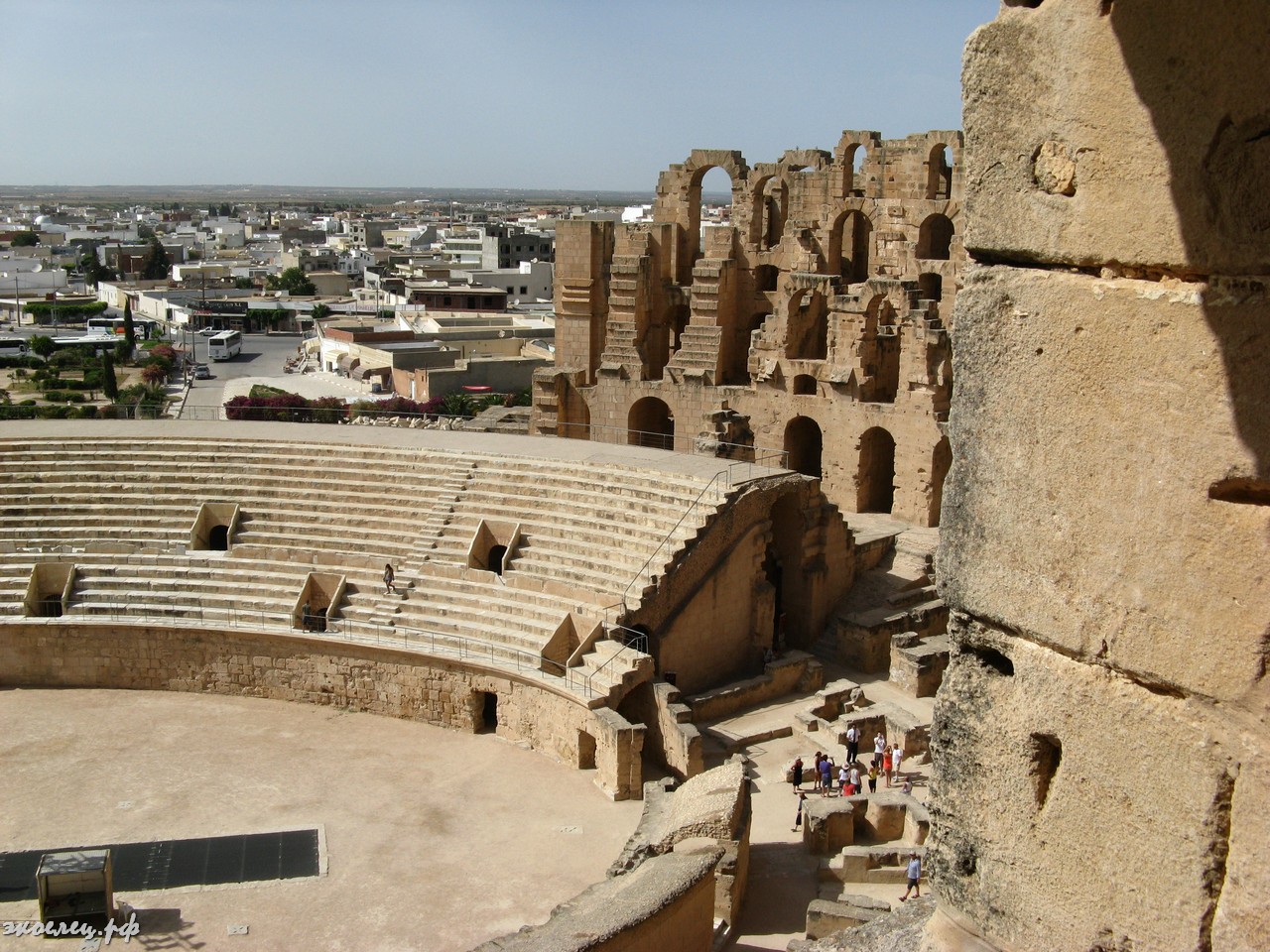 амфитеатр в тунисе